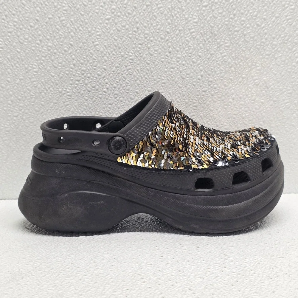 CROCS womens size
